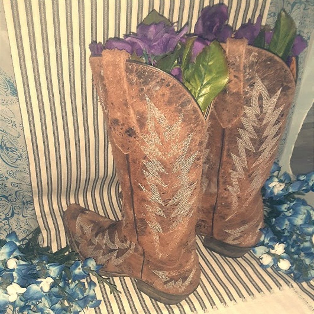 Johnny Ringo Distressed Cowboy Boots Size 7.5